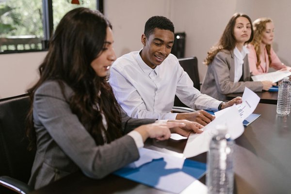 Comment déménager à dubaï : guide pratique et conseils